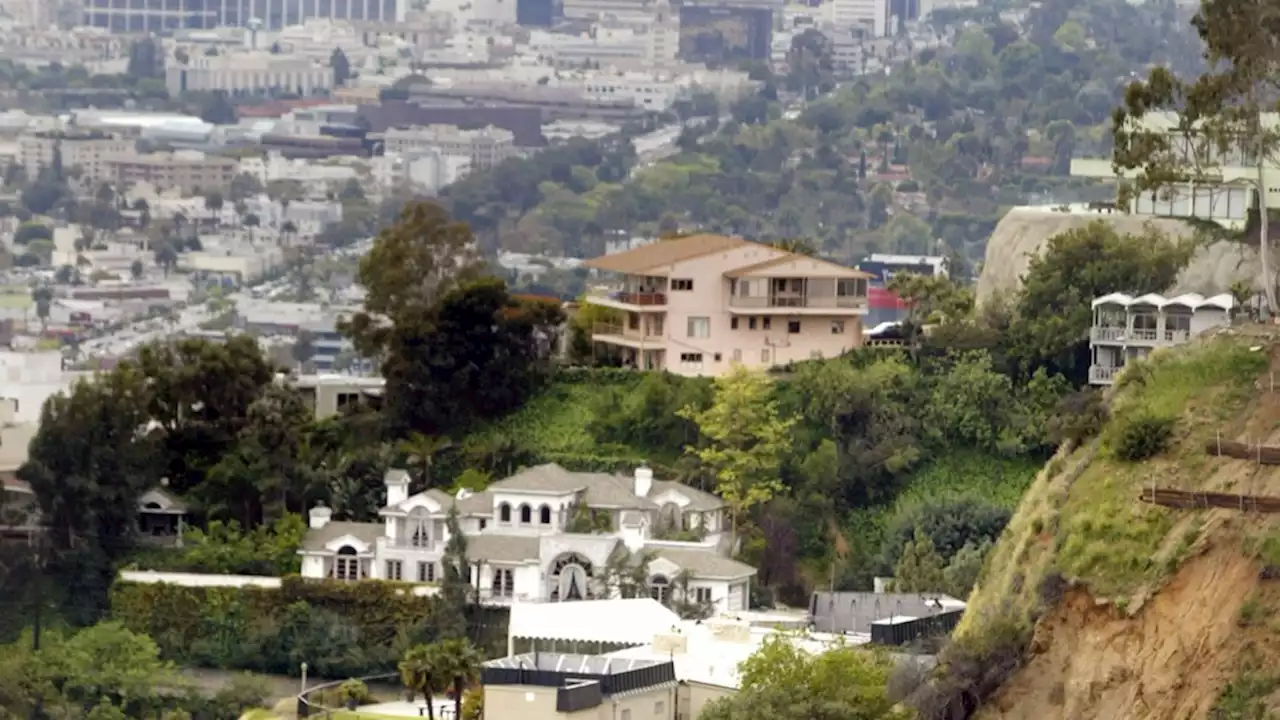 L.A.’s Ultra-Competitive Real Estate Market Sparks Nontraditional Negotiation Tactics