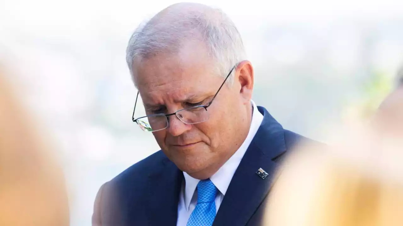 Scott Morrison and Coalition take huge hit in polls ahead of federal election