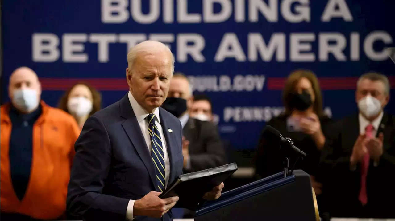 Job growth could turn negative for first time under Biden due to Omicron