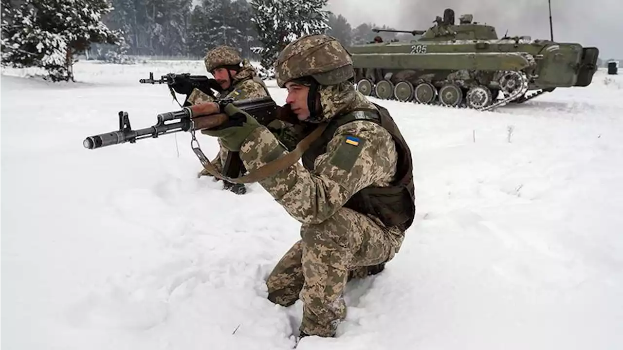 Глава ЛНР сообщил о стягивании Киевом тяжелого вооружения в Донбасс