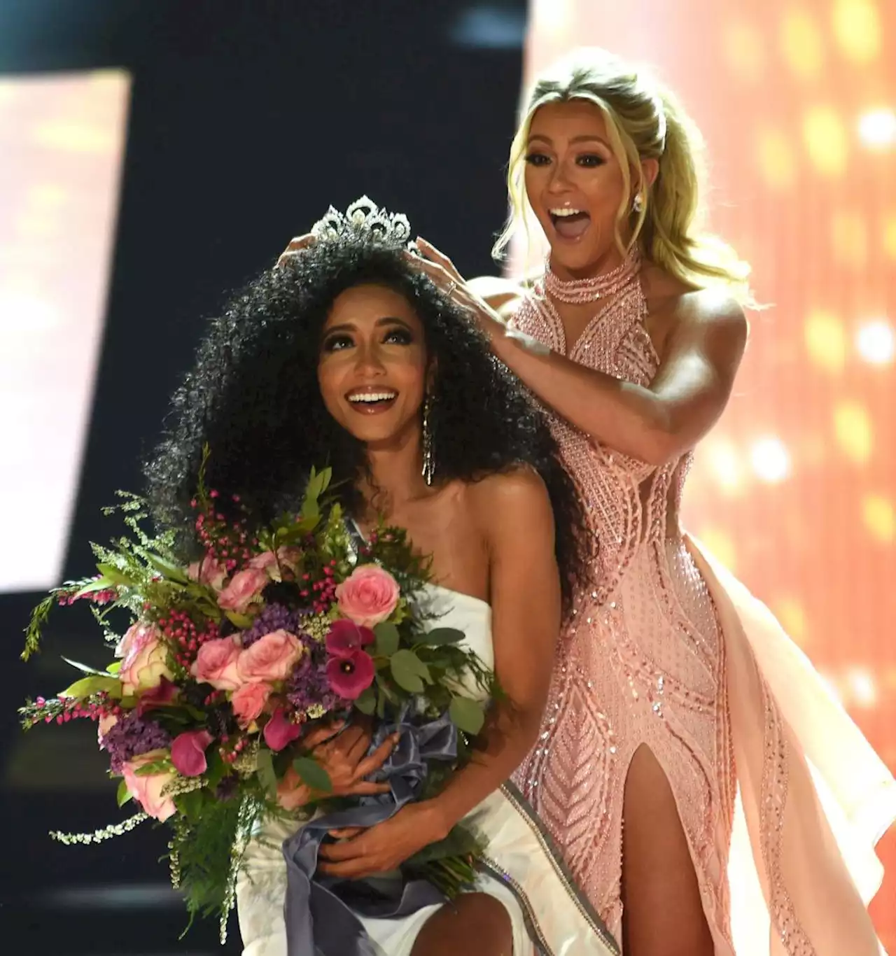 Cheslie Kryst, former Miss USA, EXTRA host, dies at 30