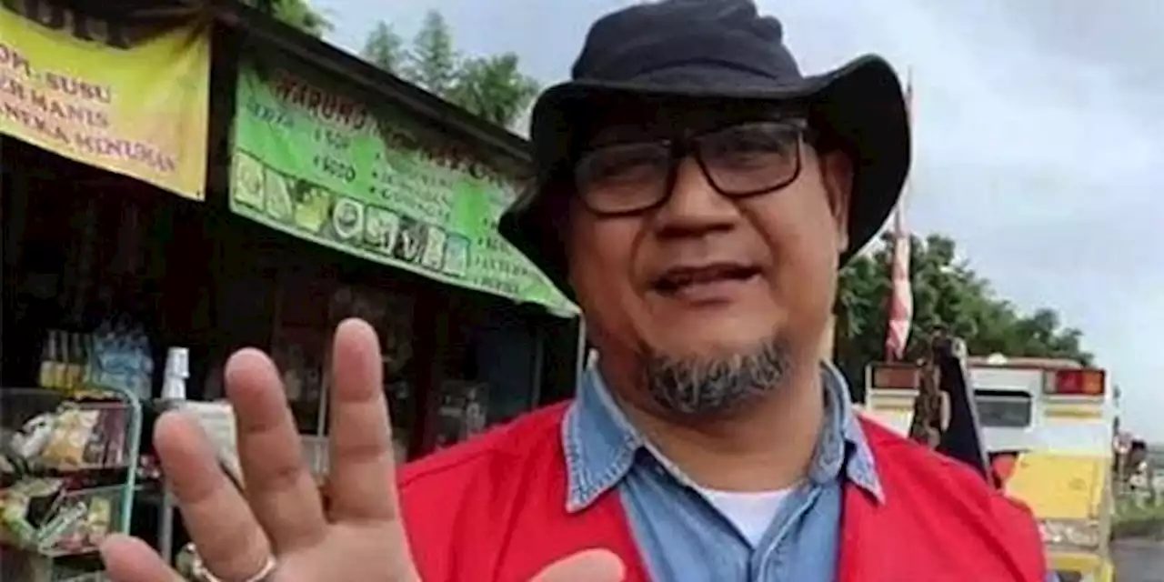 Siap Penuhi Panggilan, Edy Mulyadi Sudah Langsung Bawa Pakaian Ganti | merdeka.com