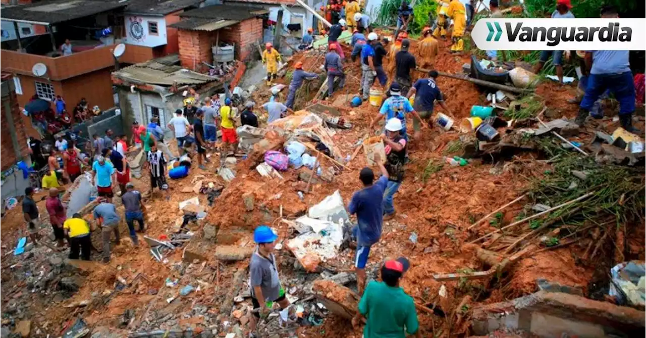 Video: Sube a 21 el número de muertos por fuerte temporal en Sao Paulo