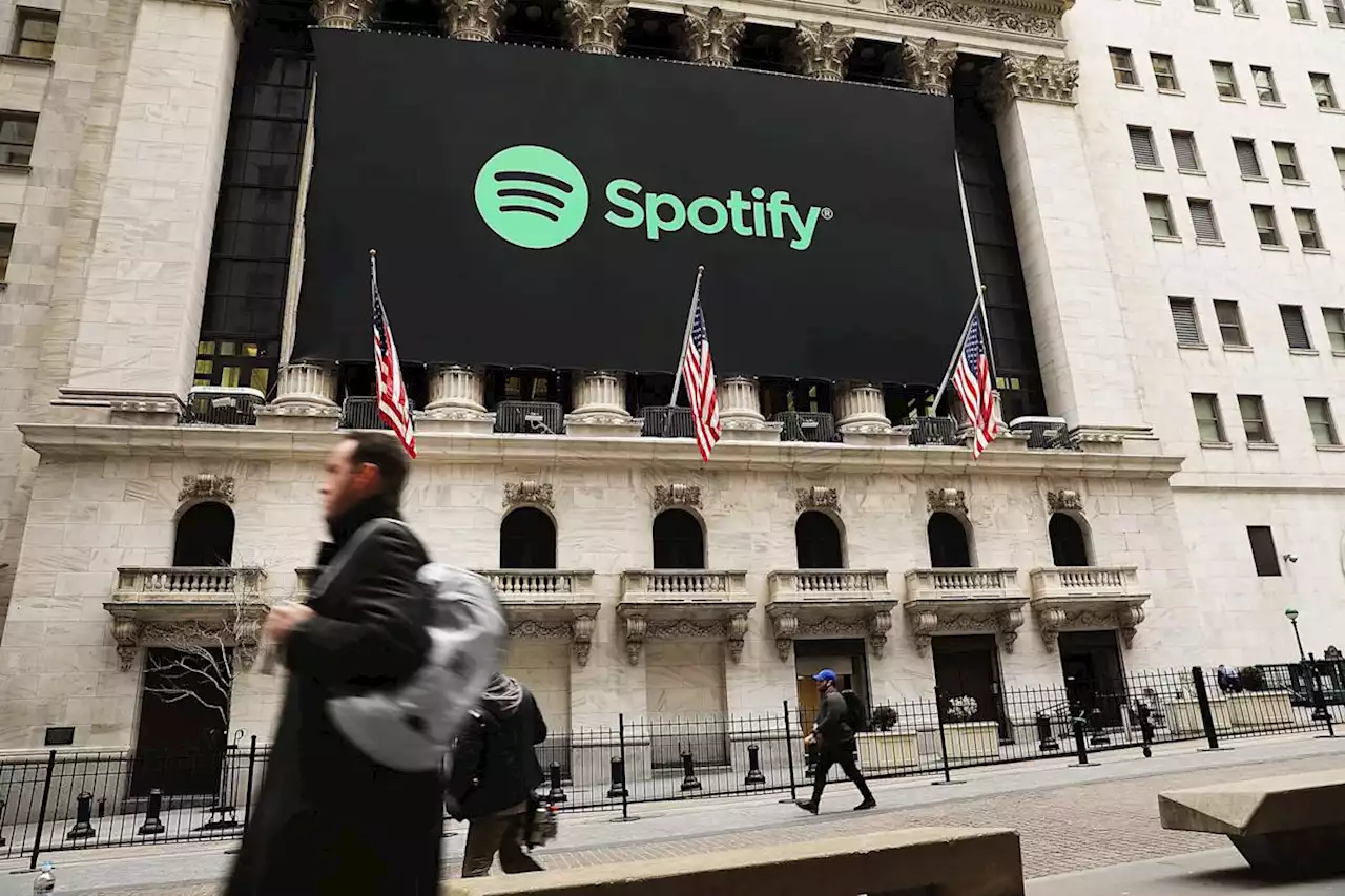 Spotify to add a content advisory to podcasts that discuss Covid-19