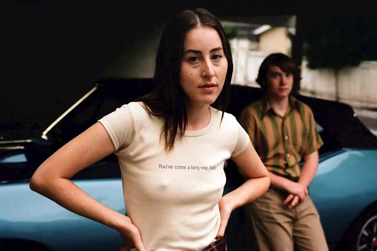 Alana Haim on Her Role in Offbeat Coming-of-Age Film, Licorice Pizza