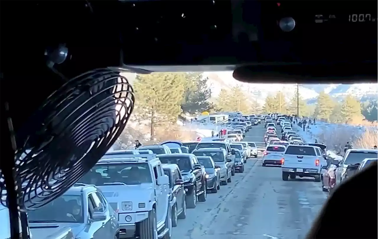 Video: Fire Engine Blocked By Snow-Seekers Double Parked Along Wrightwood's Mountain Roads