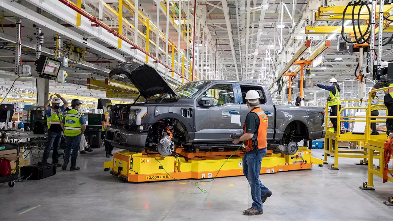 Ford doubling F-150 Lightning production to 150,000 annually