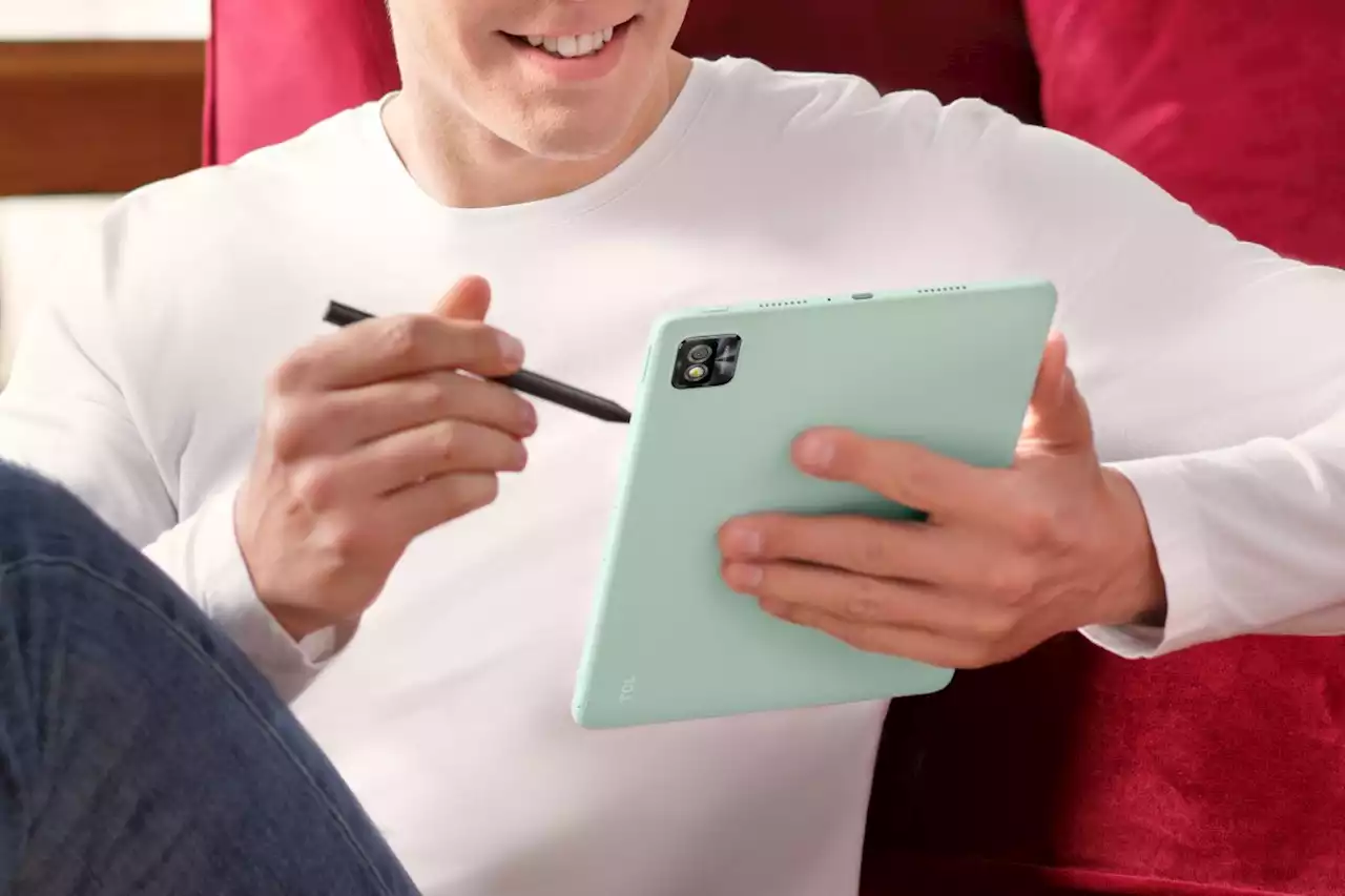 TCL: Neue Einsteigertablets und Nxtwear Air Fernseher-Brille