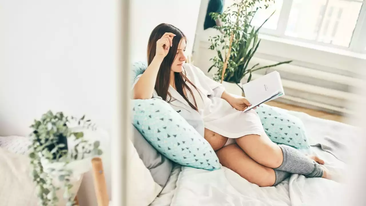 10 of the best pregnancy pillows according to mums