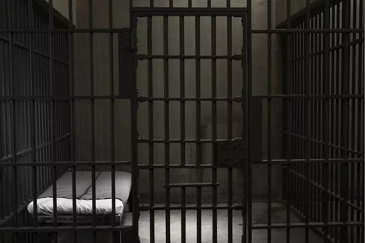 California Supreme Court rules prisons cannot consider violent felons for early release