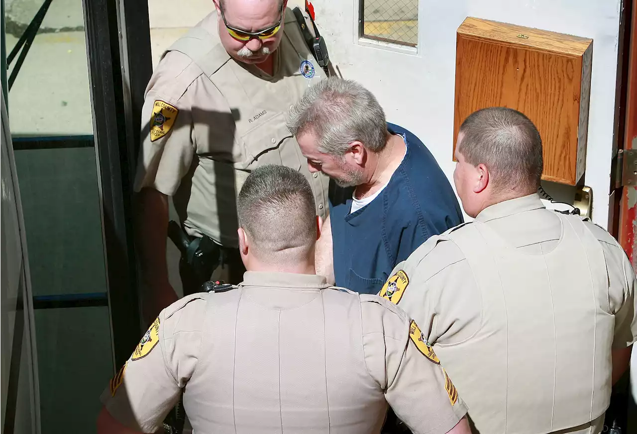 Drew Peterson to ask judge to vacate murder conviction citing multitude of grievances