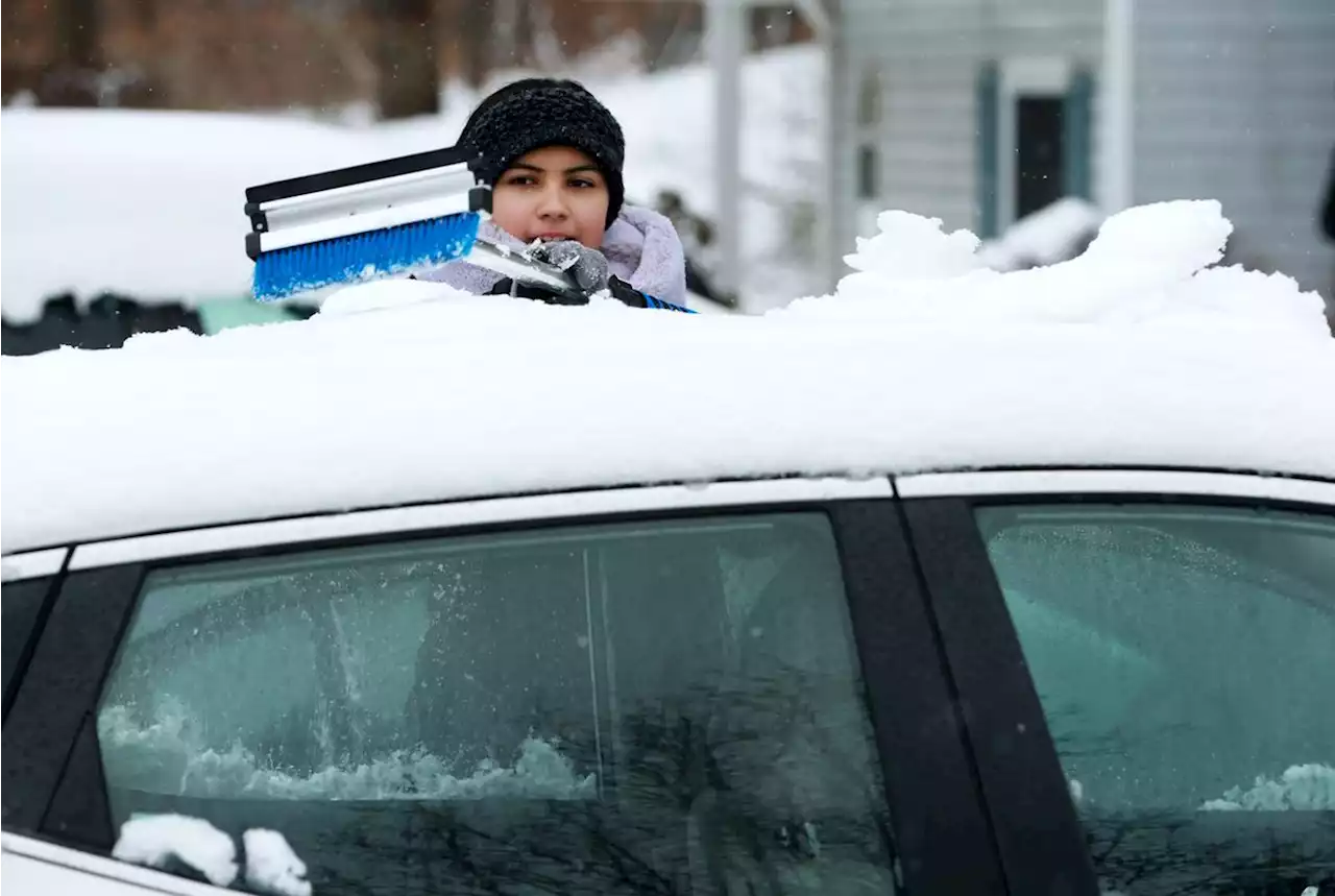 Do cops actually issue tickets to drivers in N.J. who don’t clean snow off their cars? We got the stats.