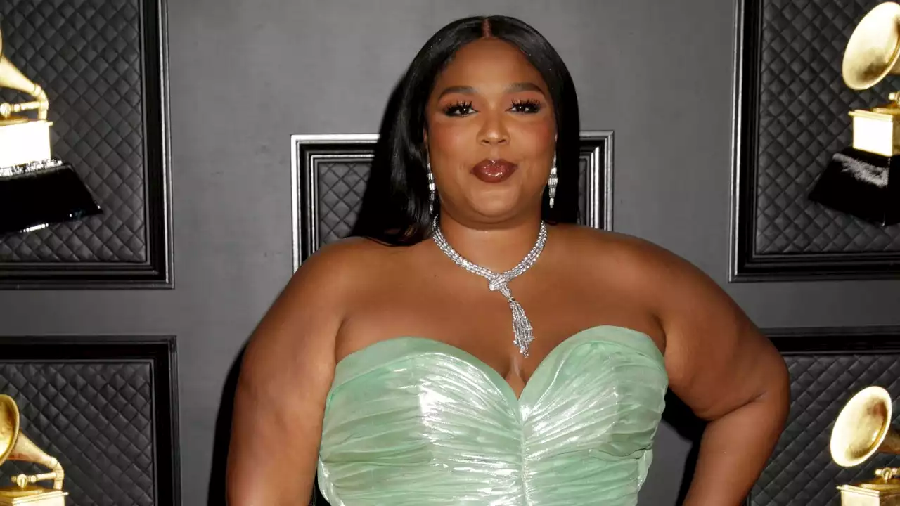 Lizzo Dancing to City Girls in a Bodysuit and Glittery Eyeshadow is a Whole Mood