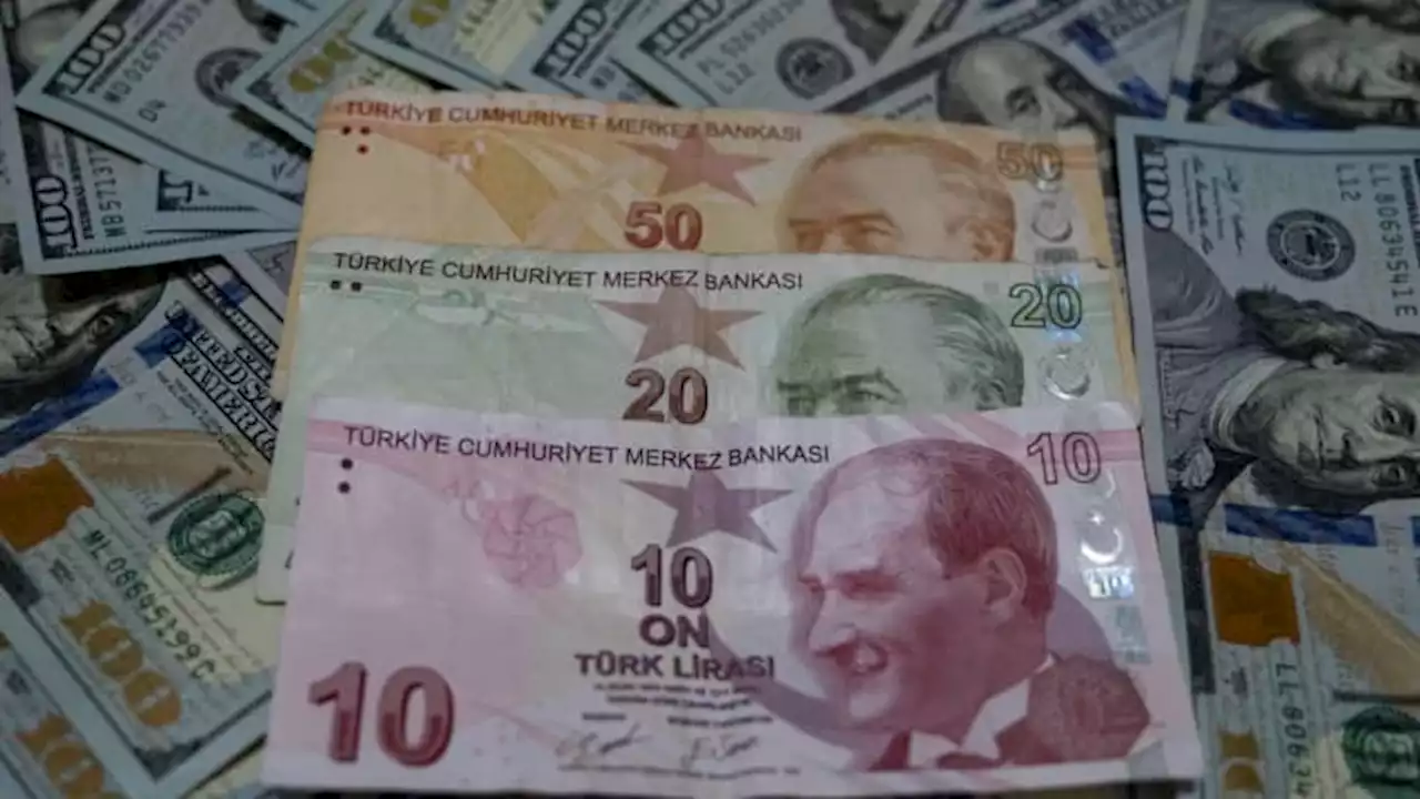 Turkish lira faces a rocky new year as inflation hits 19-year high and could go higher