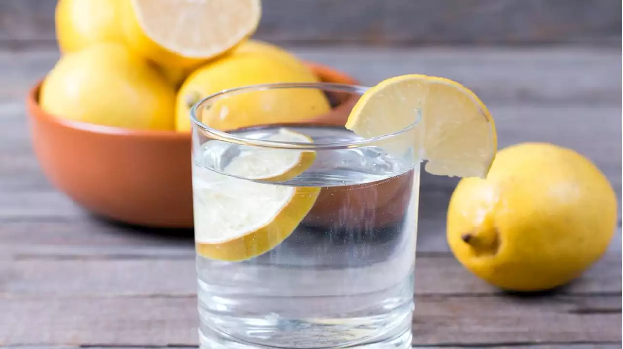 Das passiert, wenn Sie zu viel Zitronenwasser trinken