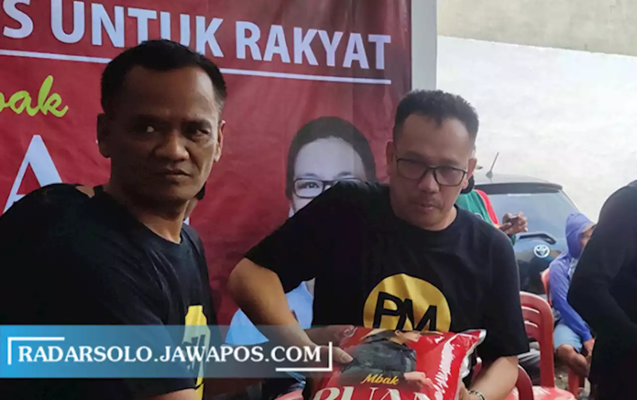 PDIP Sragen Bagikan 10 Ribu Karung Beras