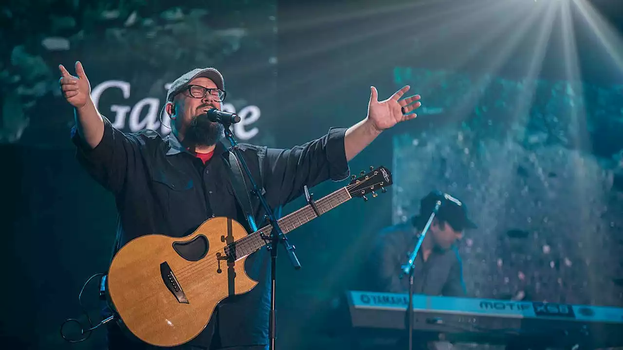 Christian musician Jay Weaver of Big Daddy Weave dead of COVID-19 at 42