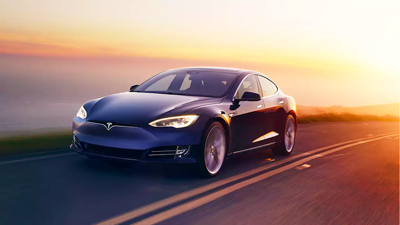 Tesla Delivered Nearly a Million EVs in Its Record-Breaking 2021