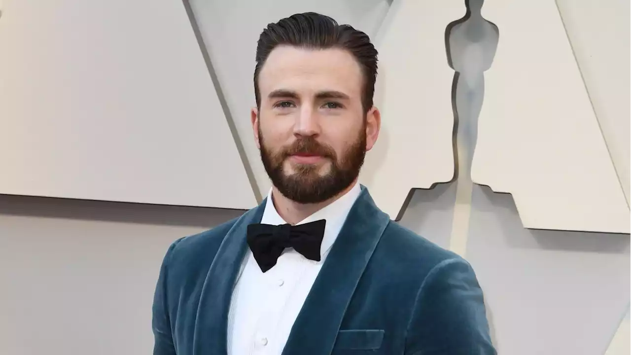 Move Over, Tom Holland–Chris Evans Will Play Gene Kelly in a Whimsical-Sounding New Movie