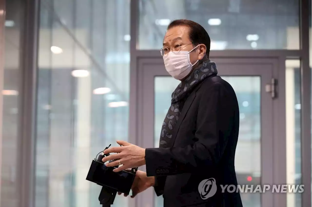 尹 선대위 재건임무 맡은 '법대2년 선배' 권영세…'독배 아니다'(종합) | 연합뉴스