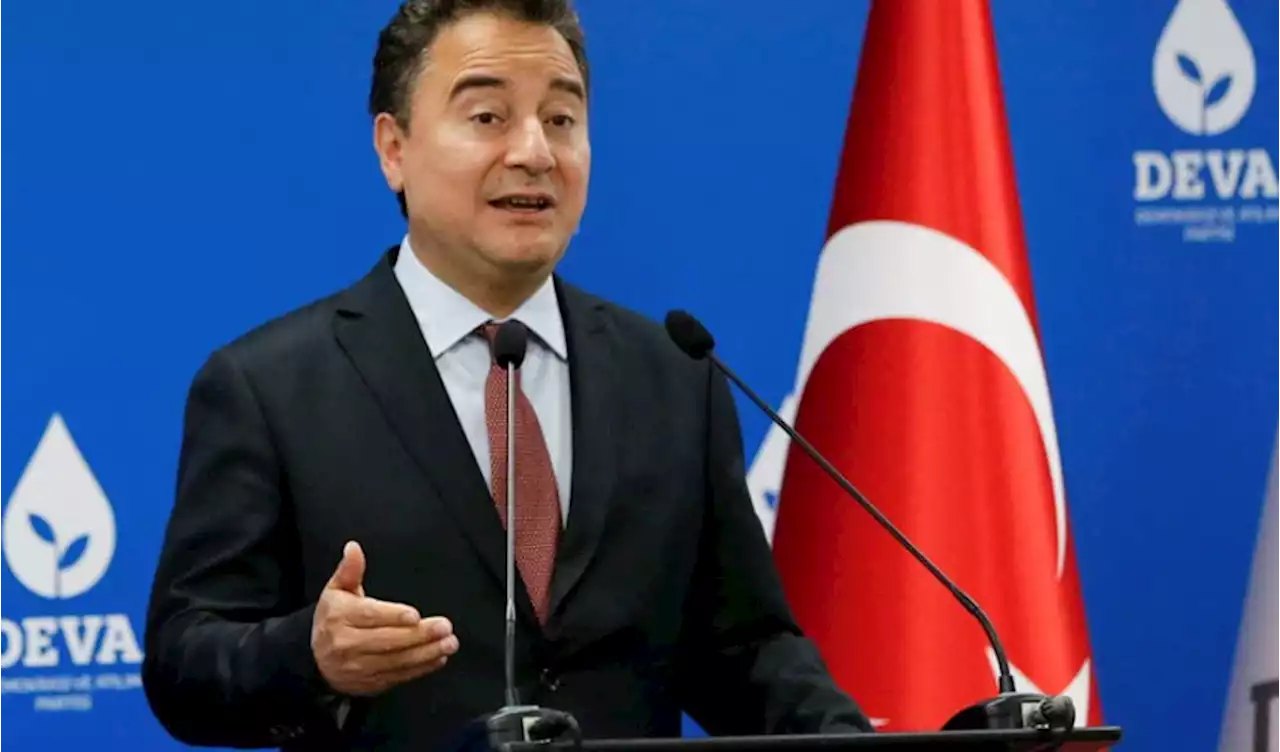 Turkish prosecutor seeks jail for opposition politician over espionage