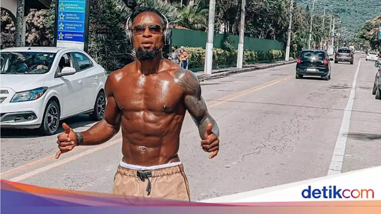 Foto: Kasih Tantangan ke Ronaldo, Ze Roberto Kini Kekarnya kayak Gini