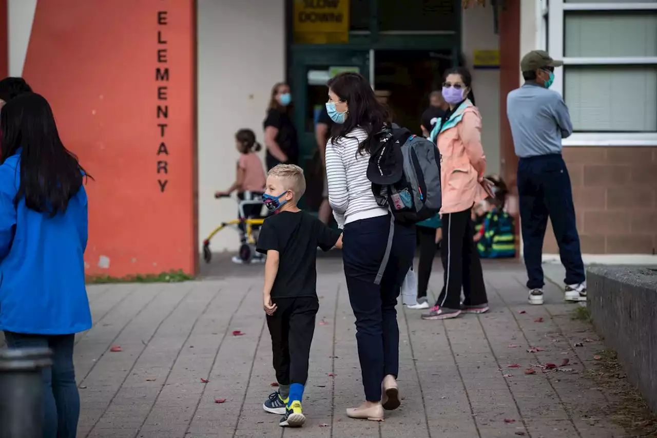 Opening schools should be a priority, but Omicron requires extra safety: experts