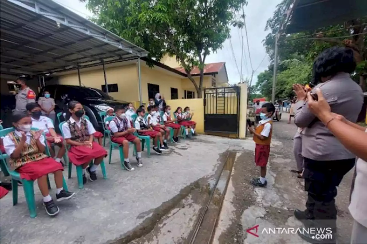 Supaya Tidak Histeris, Begini Tim Vaksinator Perlakukan Anak-anak Sebelum Divaksin