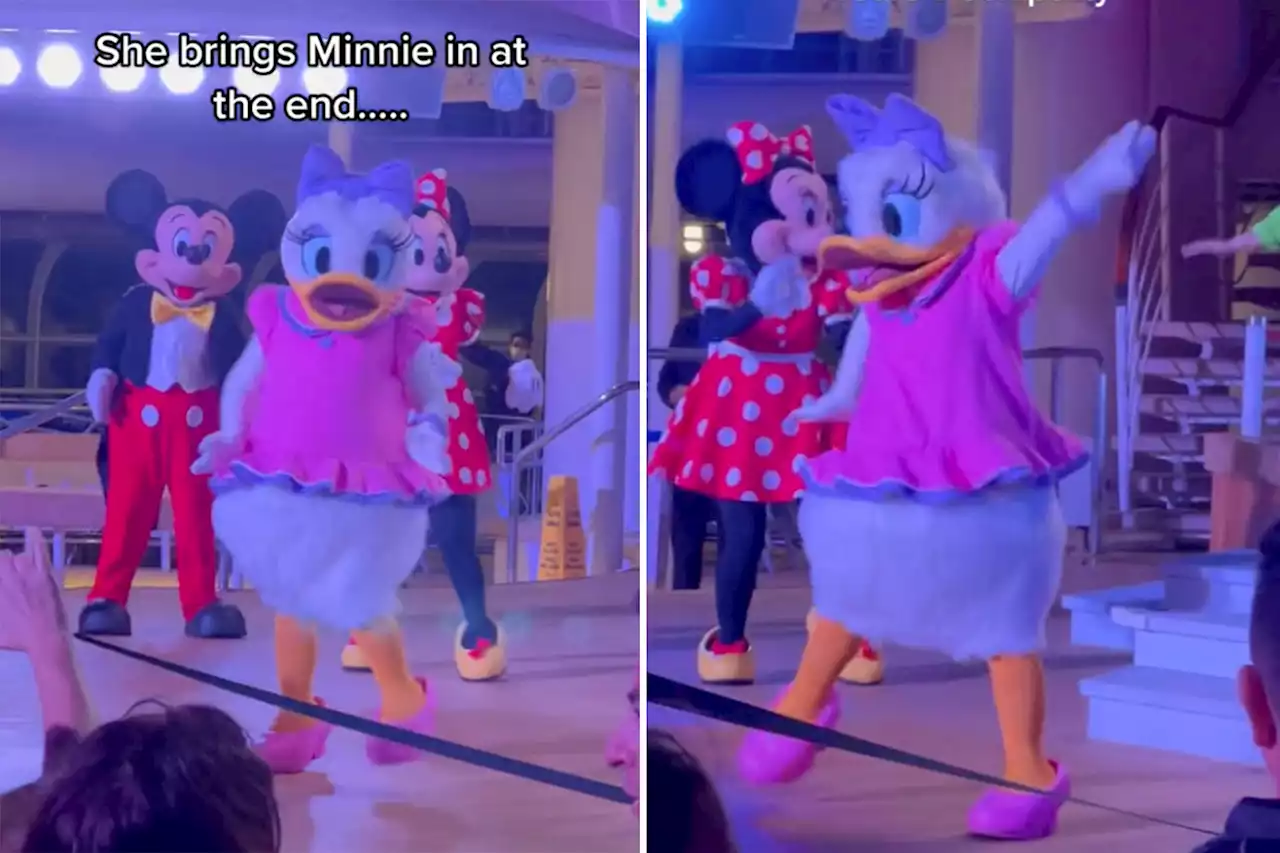 Daisy Duck twerks to Beyoncé on a Disney cruise