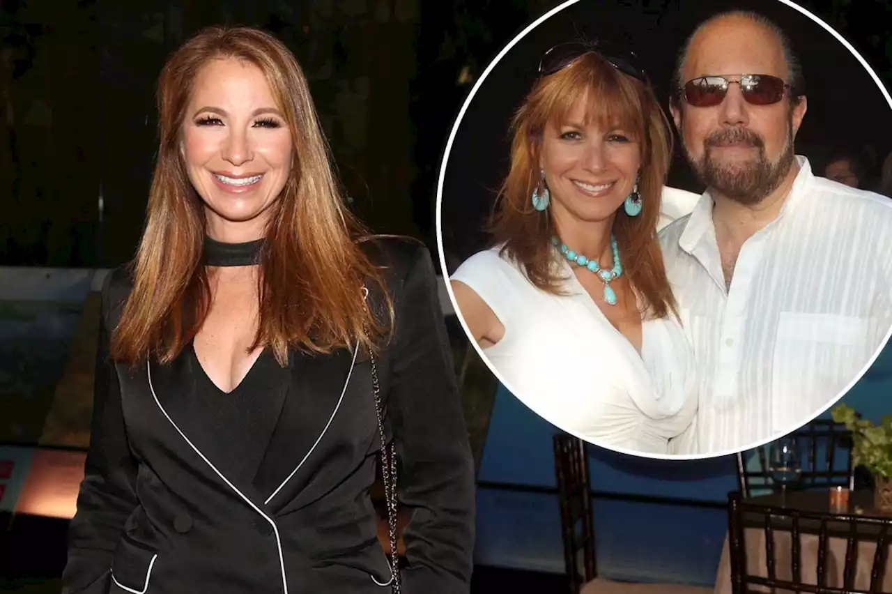 Jill Zarin honors late husband Bobby on what would’ve been 21st wedding anniversary