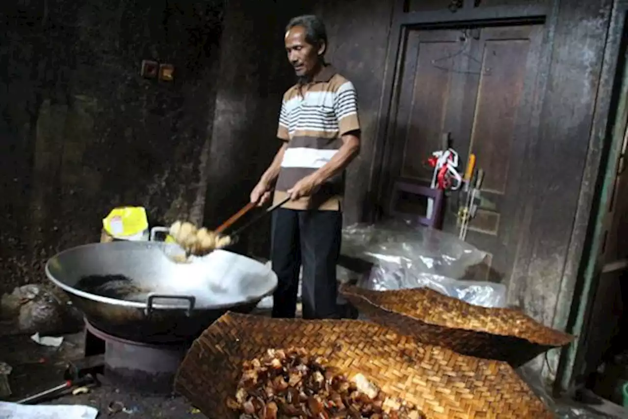 Harga Minyak Goreng Mahal, Produsen Rambak Klaten Hanya Bisa Bertahan