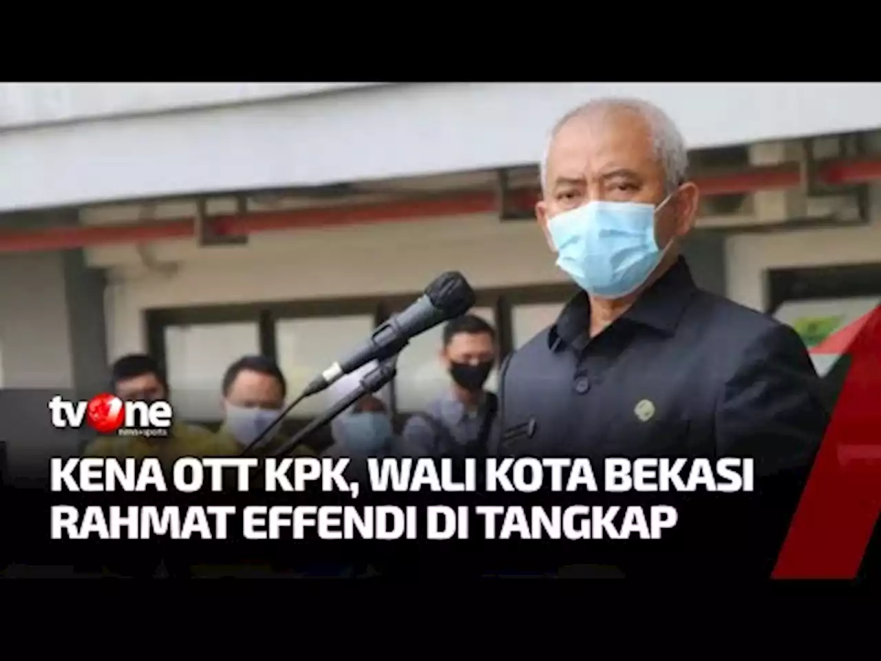 KPK Tangkap Wali Kota Bekasi Rahmat Effendi - tvOne