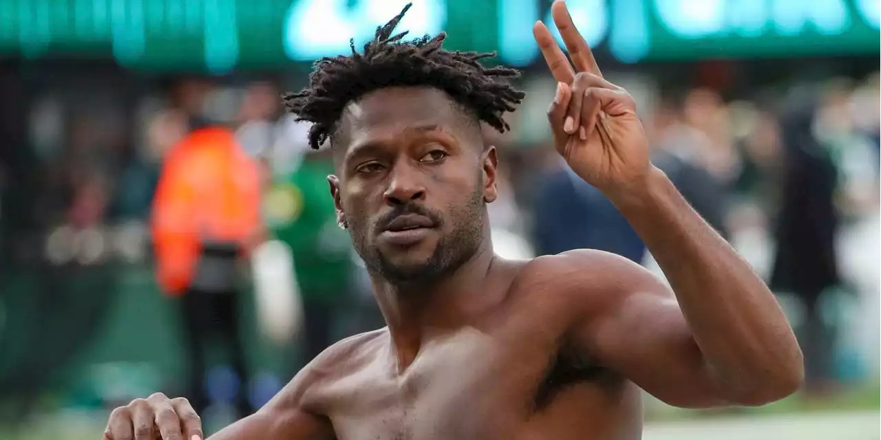 Antonio Brown Alleges Buccaneers Pressured Him to Play Through Injury