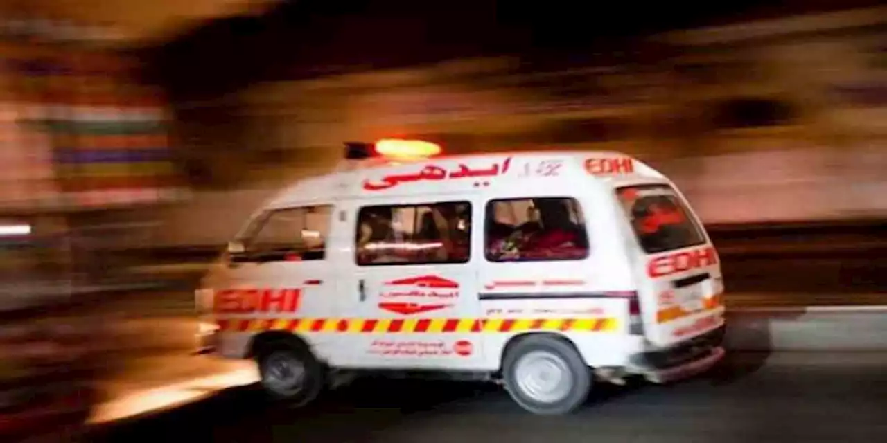خضدار میں باراتیوں کی ویگن اور ٹرالر میں تصادم 7 افراد جاں بحق