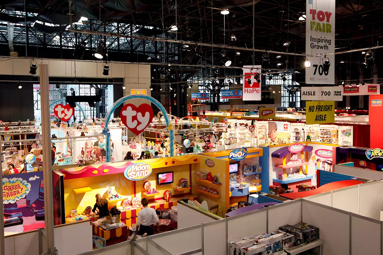 Toy Fair loses major retailers over Omicron fears — but still slated for Javits Center