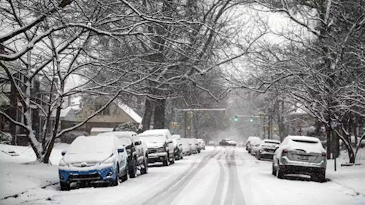 Eastern US faces possible 'bomb cyclone' of snow and wind