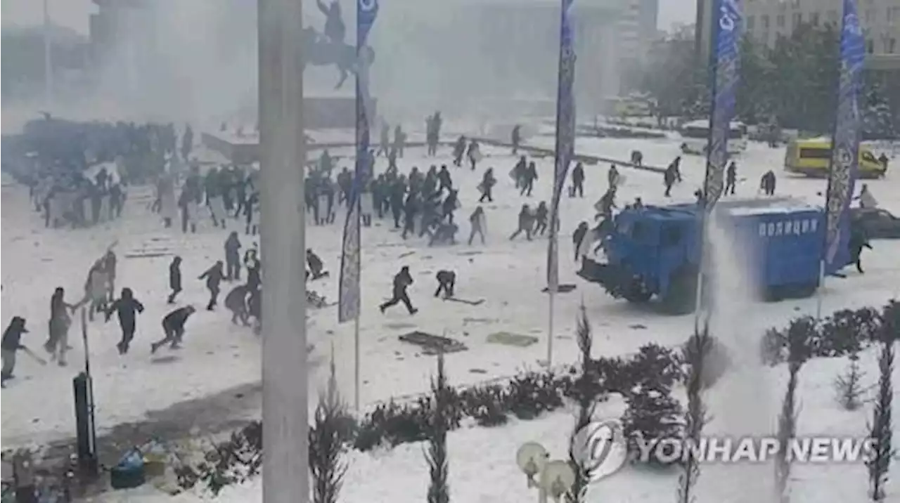 카자흐 대통령 '군에 경고없는 조준사격 승인'…시위 강경대응(종합) | 연합뉴스