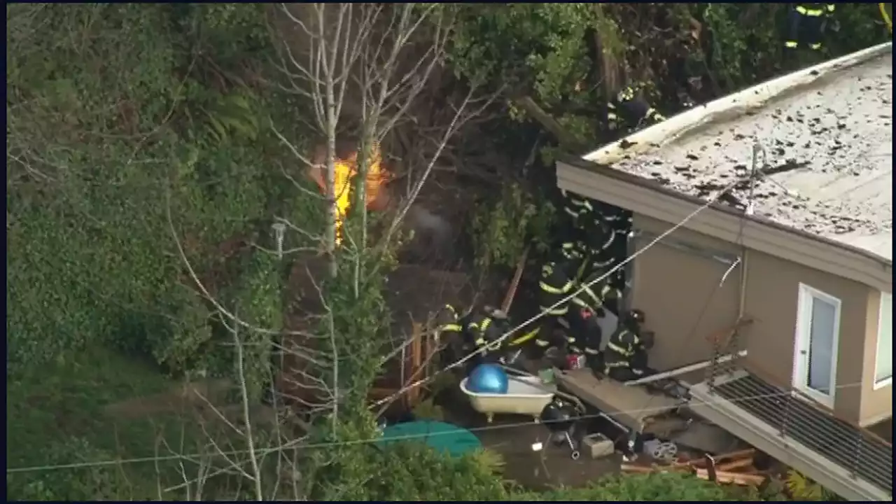 House slides off foundation in Magnolia