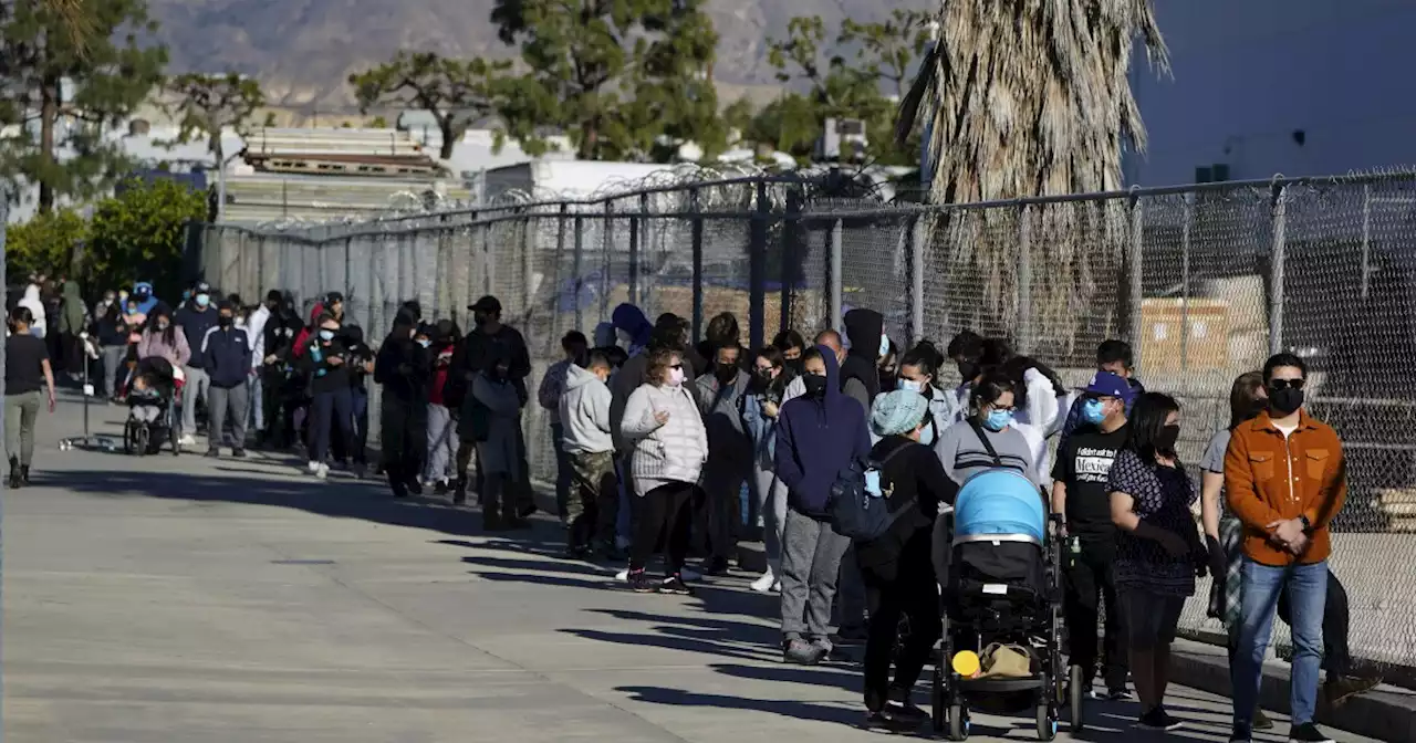 California extiende requerimiento de mascarillas otro mes