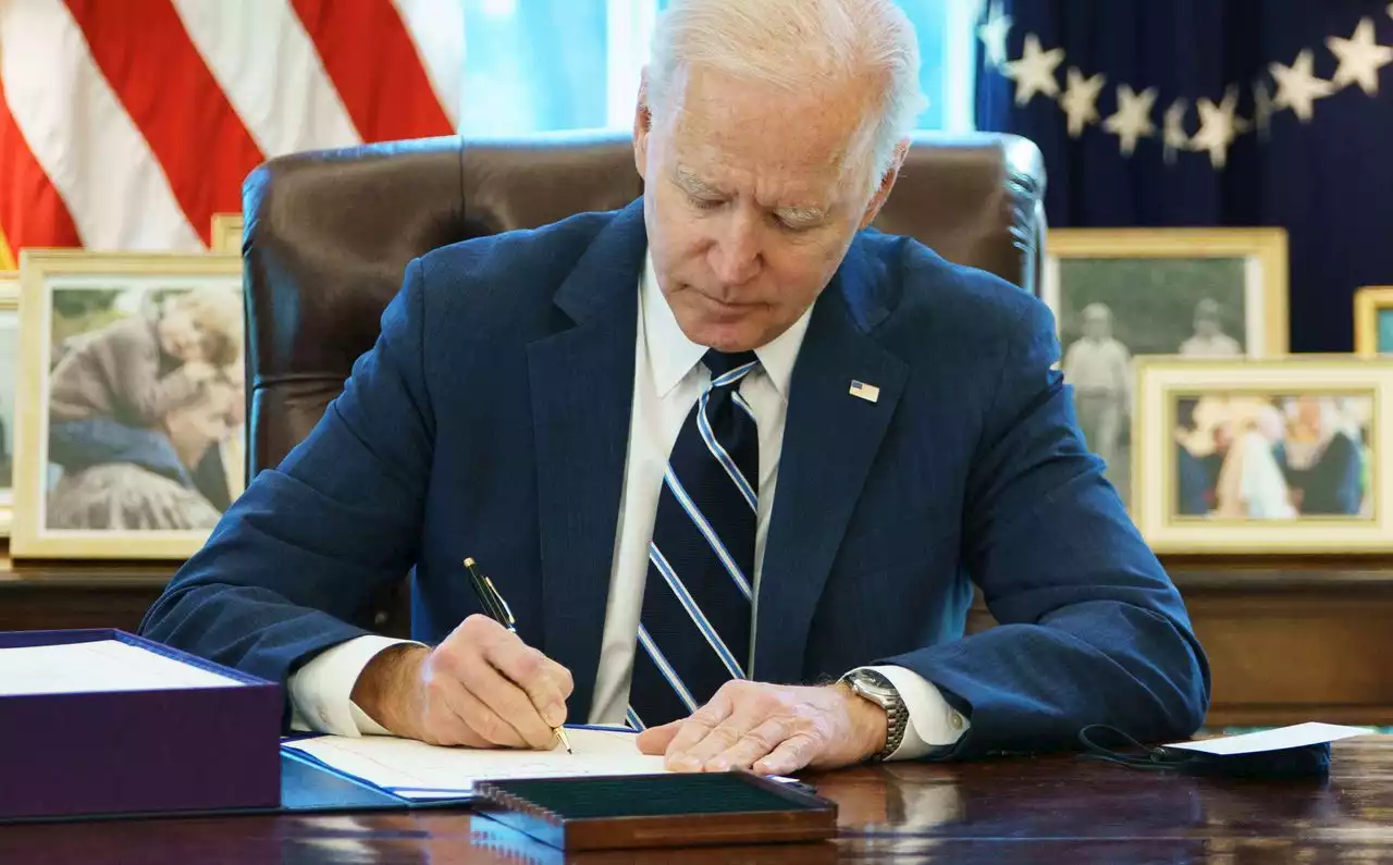 Biden’s climate goals remain elusive as spending bill stalls