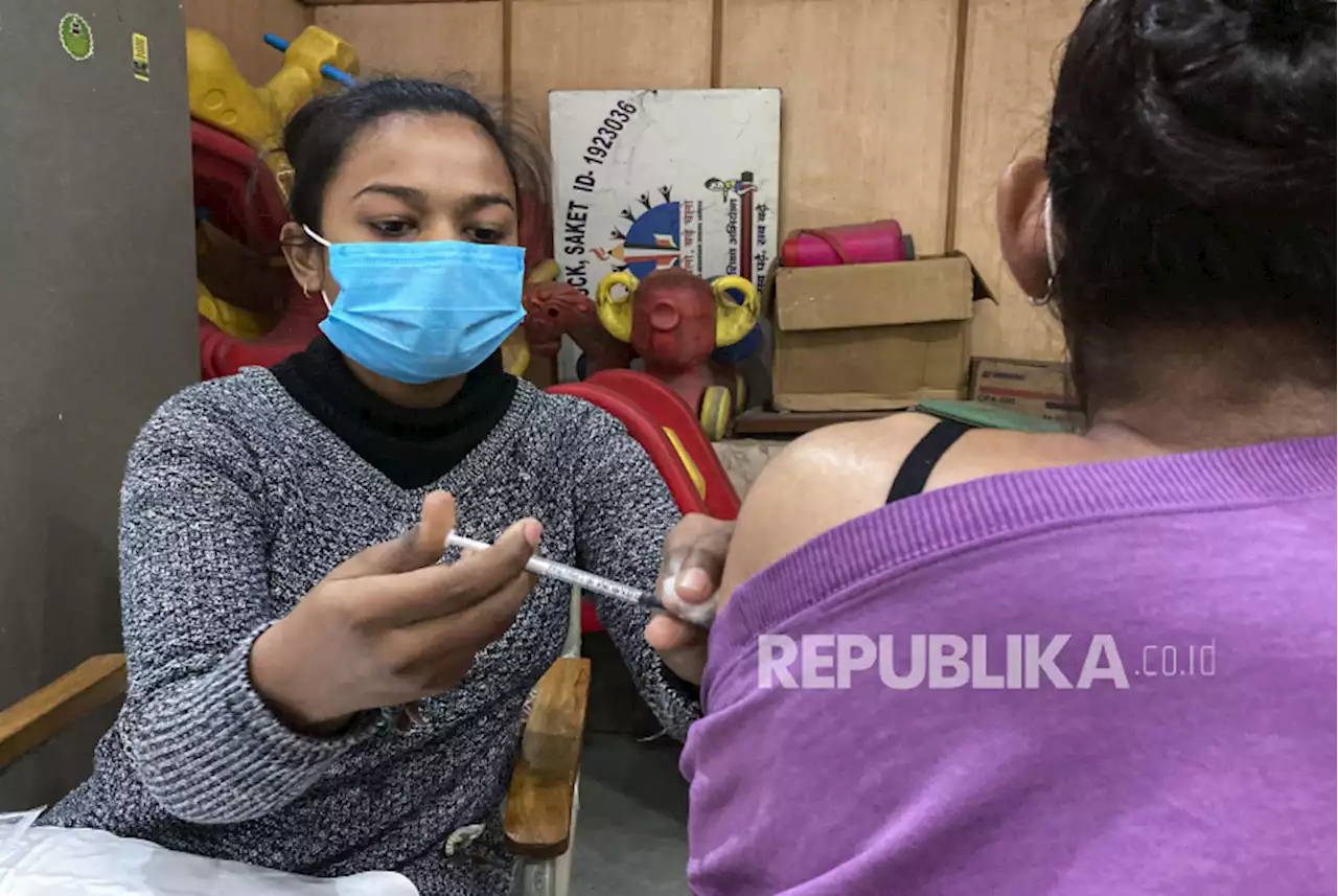 Kasus Omicron Melejit, India Kerahkan Tambahan 45.000 Dokter Muda |Republika Online