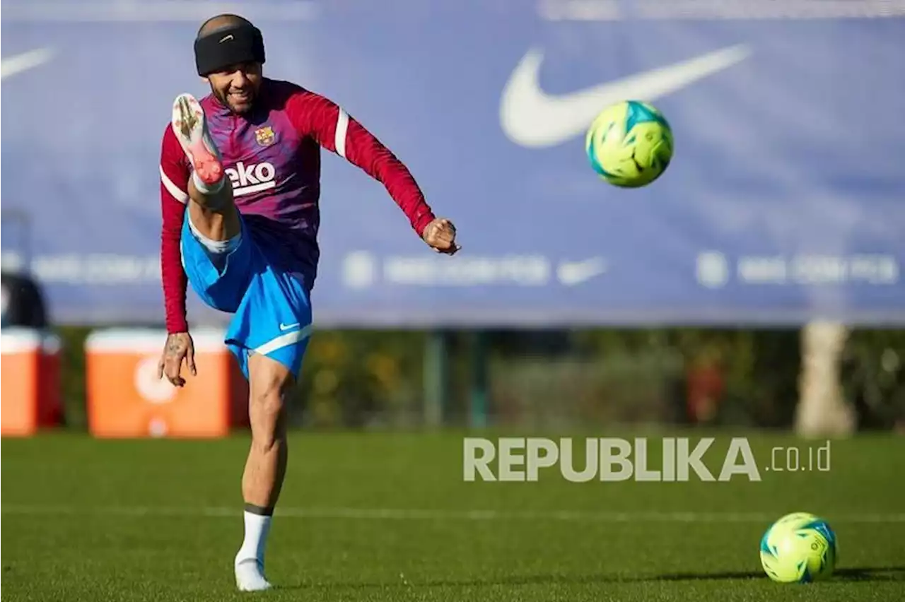 Susunan Pemain Granada Vs Barcelona, Dani Alves dan Luuk De Jong Kembali Jadi Starter |Republika Online