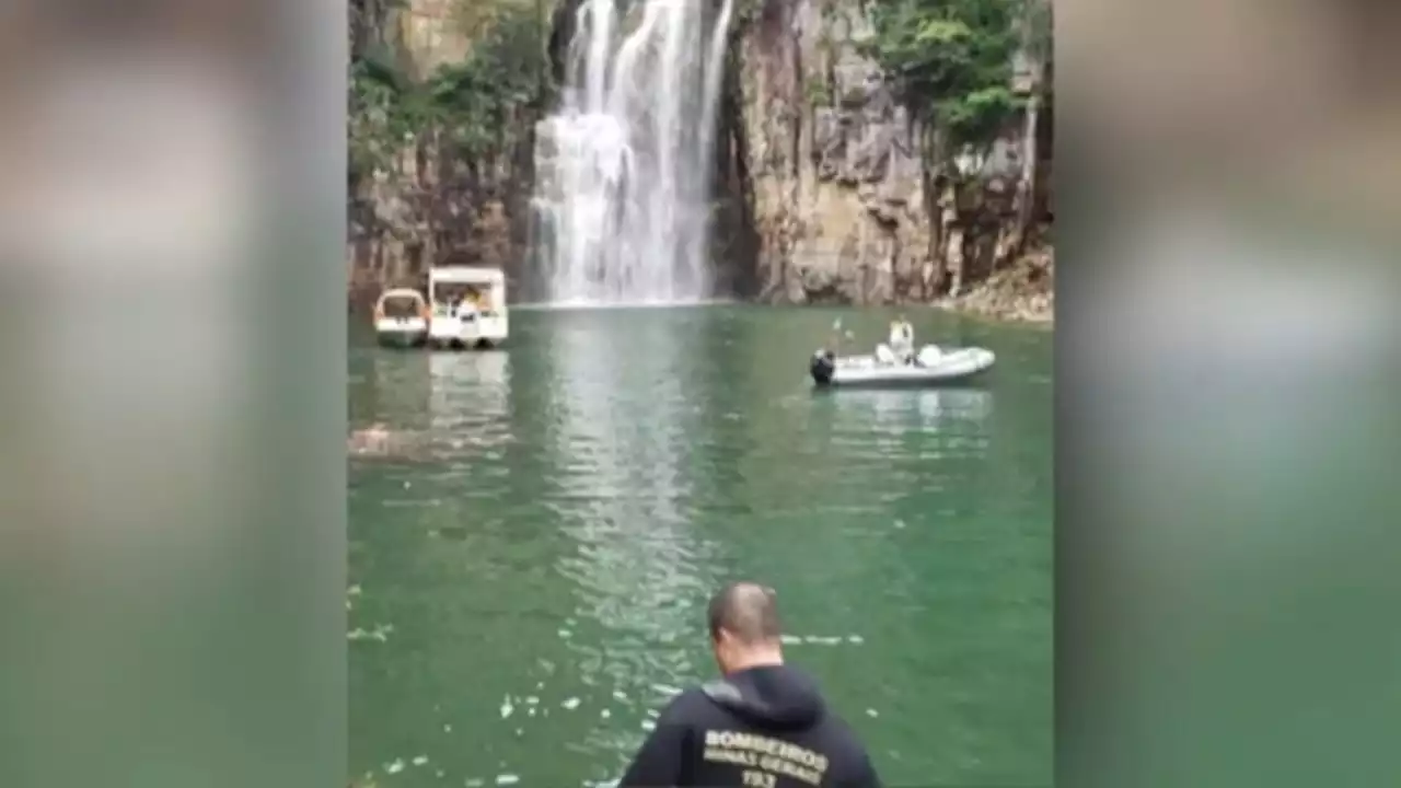 7 dead, 3 missing after cliff collapses on tourist boats in Brazil