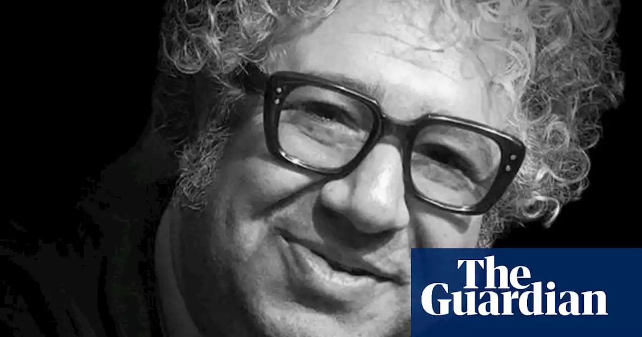 Baktash Abtin, dissident Iranian poet, dies of Covid on prison furlough