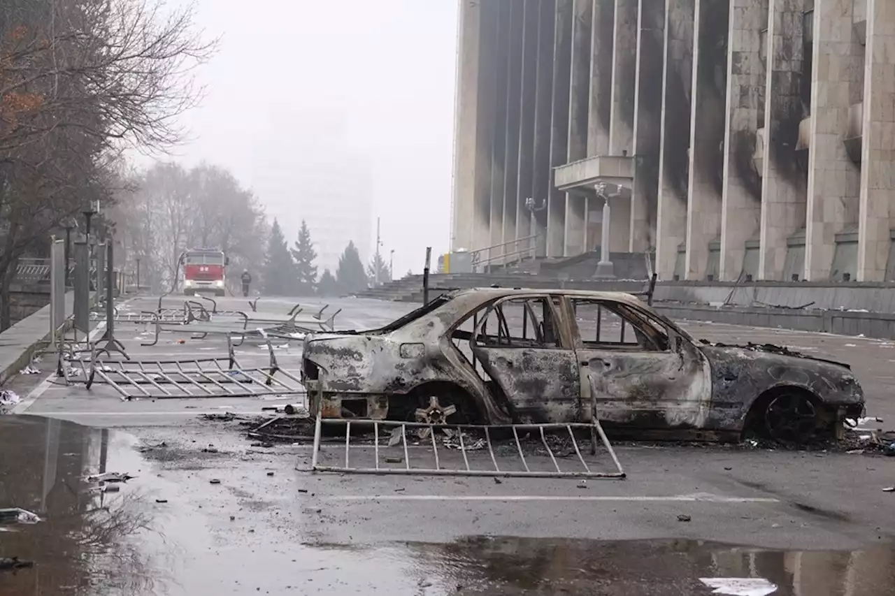 Четырехлетняя девочка погибла во время обстрела автомобиля в Алма-Ате