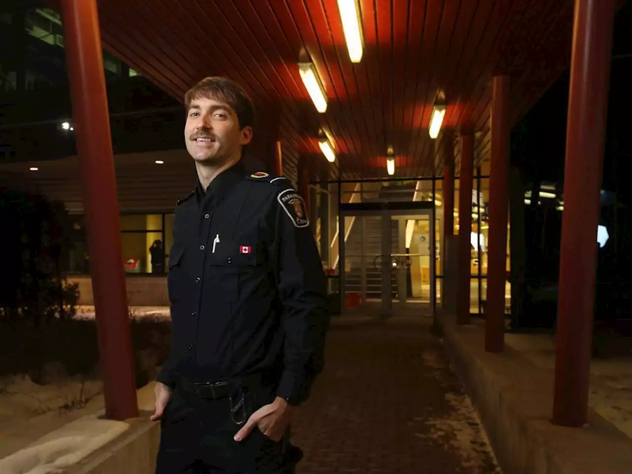 'She just wanted to feel safe': How a paramedic's act of kindness brought solace in a chaotic emergency department
