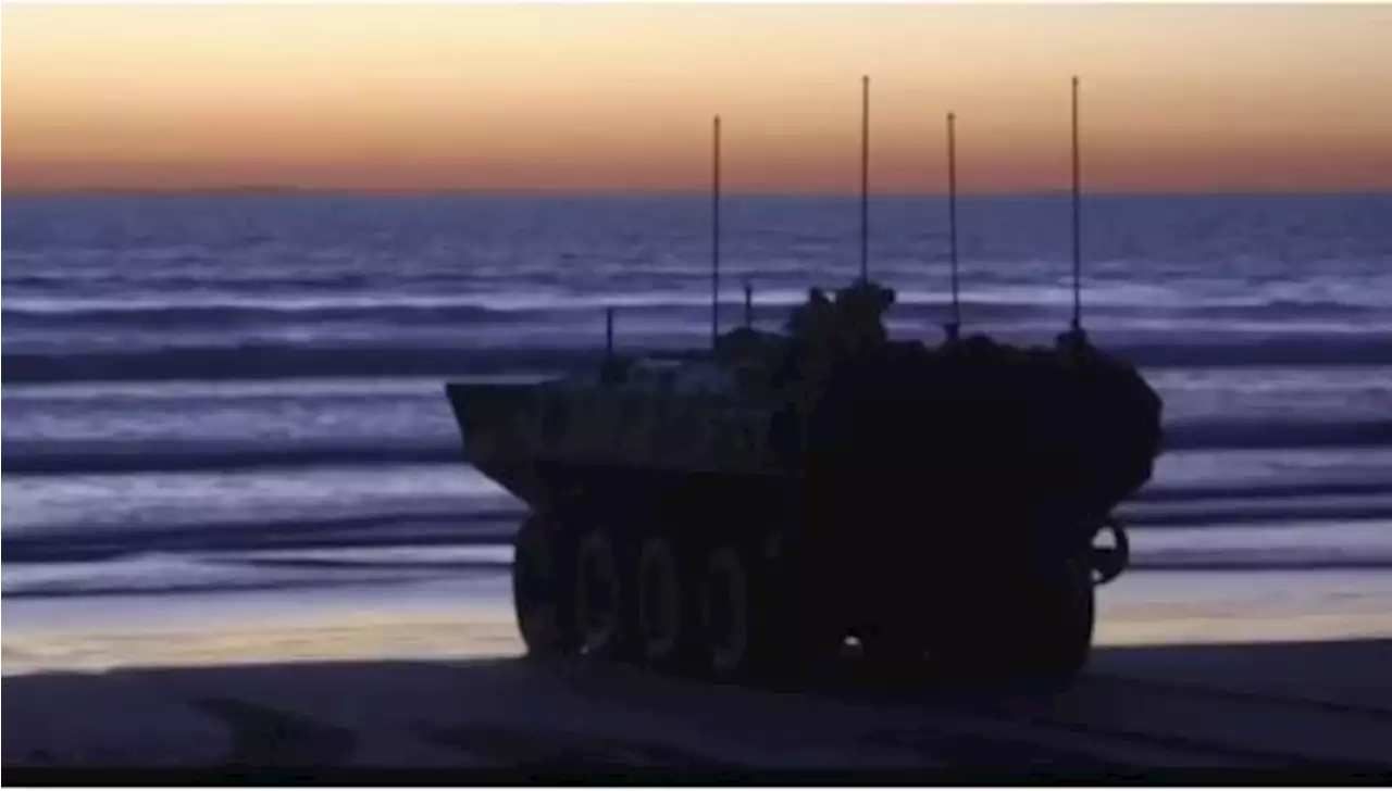 Officer Blames Bad Info for AAV Sinking That Killed 9 Marines