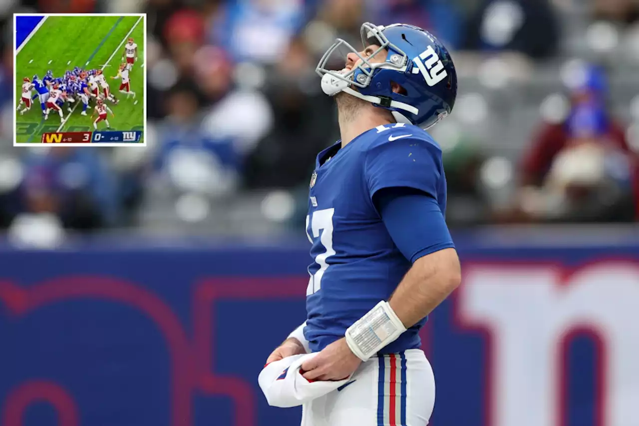 Giants getting laughed at for ‘embarrassing’ quarterback sneaks