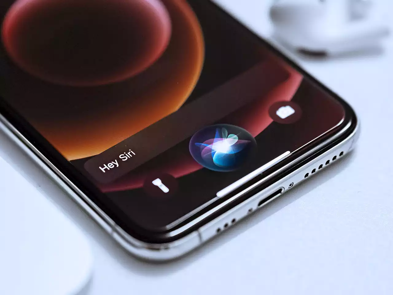 Siri, Alexa, and Google Assistant all have alternate voices. Here’s how to find them.