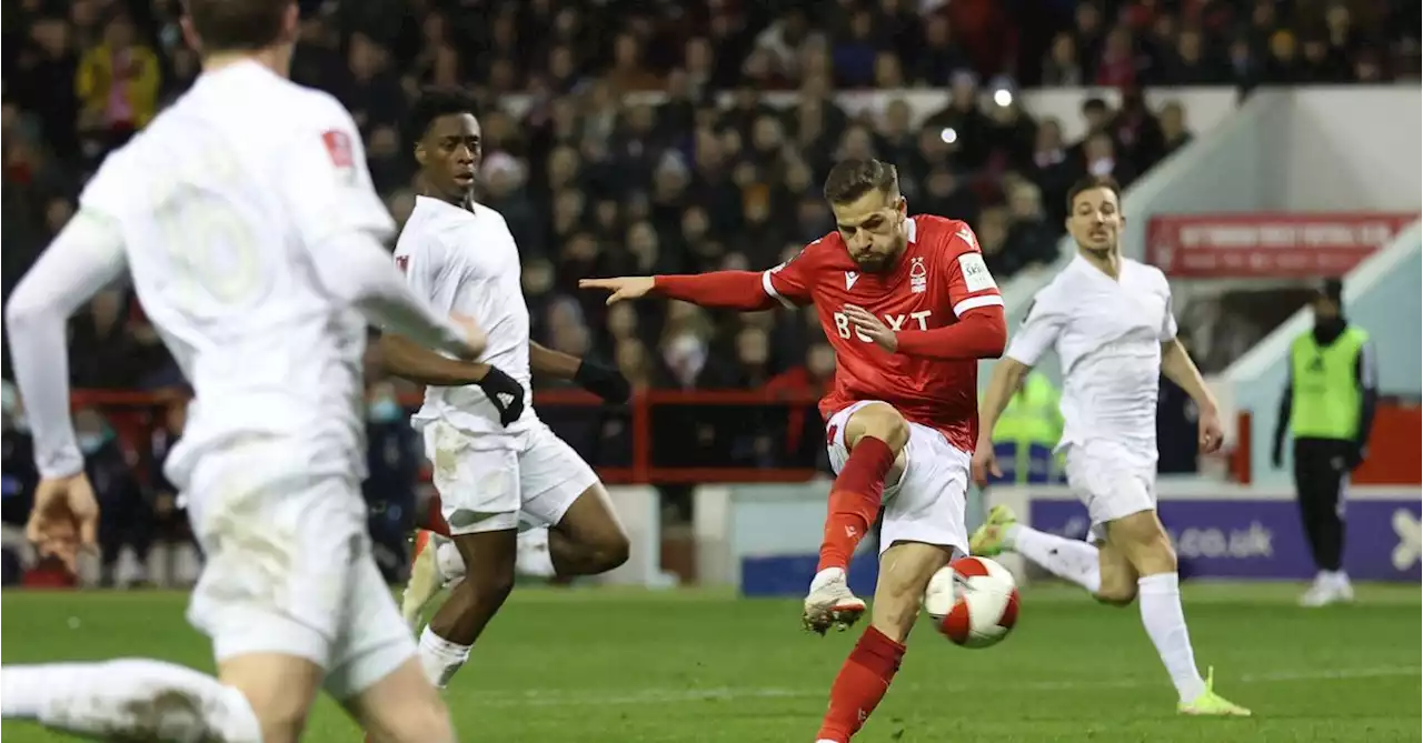 Arsenal dumped out of Cup by Nottingham Forest